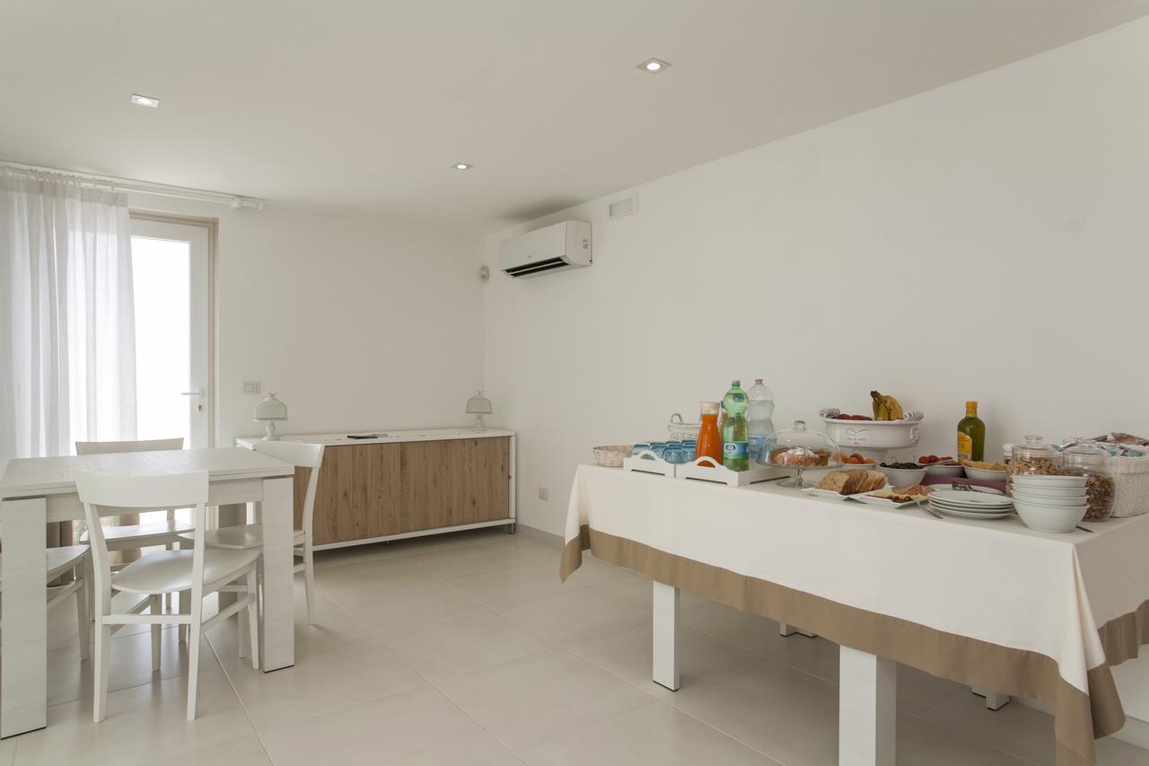 Filo Di Vento Hotel Porto Cesareo Eksteriør billede